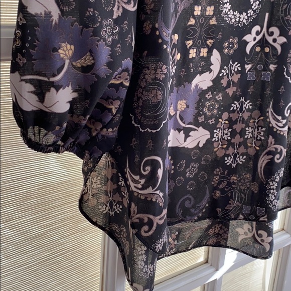 Sheer blouse - Sz L - Picture 3 of 4